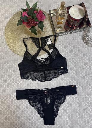 Неймовірно красивий комплект hunkemoller noir