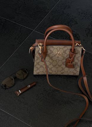 Жіноча шкіряна сумка coach