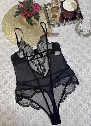Шикарний боді hunkemoller