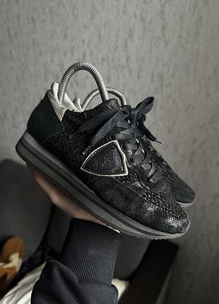 Кросівки philippe model
