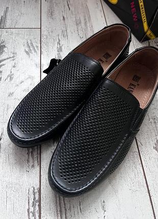 Чоловічі шкіряні туфлі