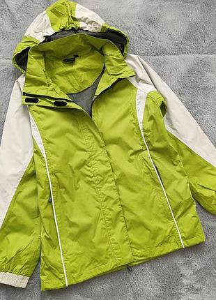 Демісезонна куртка, вітровка на 9-10 років