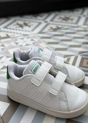 Кеди дитячі adidas 22 розмір
