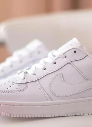 Кроссовки nike air force 1 low в классическом белом цвете