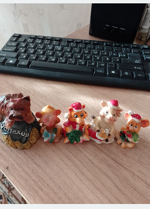 Фігурки тварин новорічні