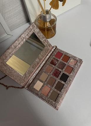 Палетка теней glambee