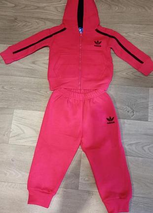 Спортивный костюм adidas