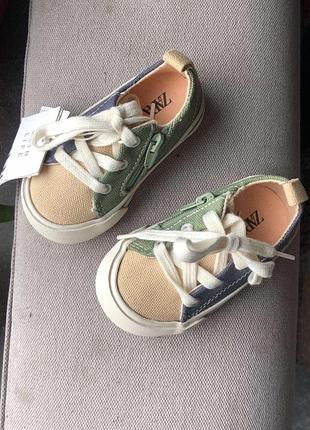 Кеди zara