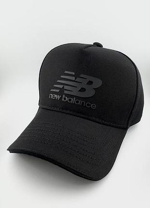 Бейсболка тракер cotton с резиновым патчем new balance черного цвета