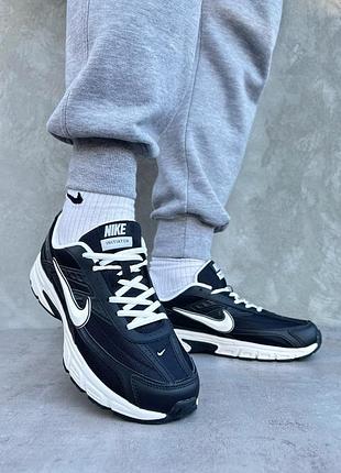 Nike initiator black white 4