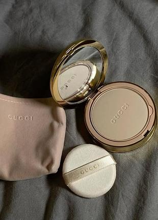 Матирующая пудра gucci poudre de beauté mat naturel в оттенке 01 10 g