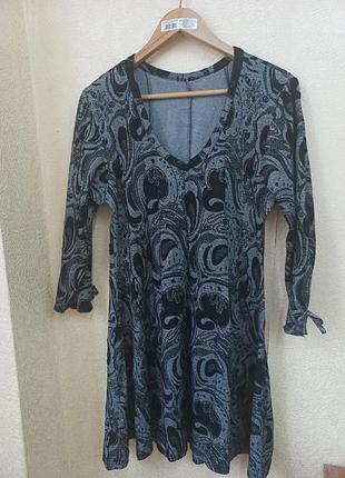 Сукня жіноча