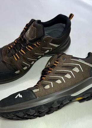 Кросівки mckinley magmus, vibram, aquamax, 44,5р, 29 см, стан чудовий!