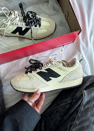 Кроссовки 471 beige/black