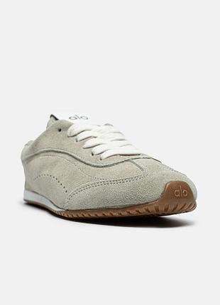 Alo yoga sunset beige