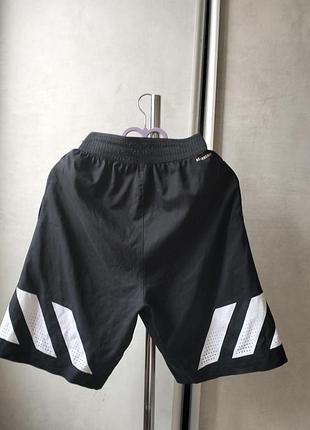 Мужские баскетбольные беговые шорты adidas aeroready