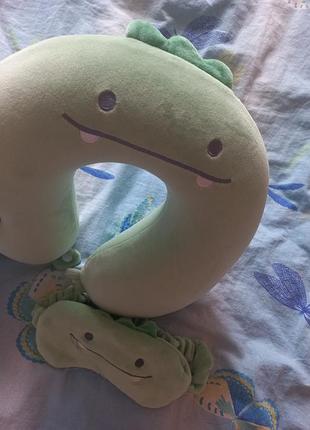 Детская дорожная подушка ортопедическая динозавр с эффектом памяти memory foam dinosaur зеленая