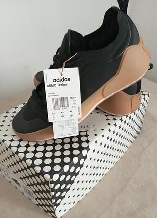 Шкіряні кросівки adidas ,нові