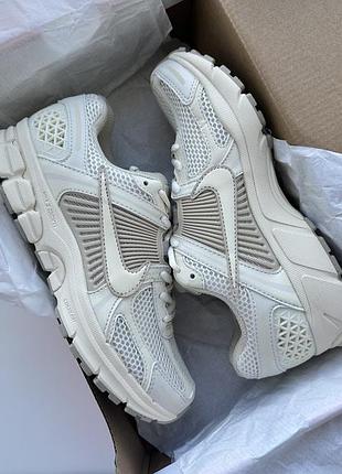 Кросівки nike air zoom vomero 5 beige fq6868-111