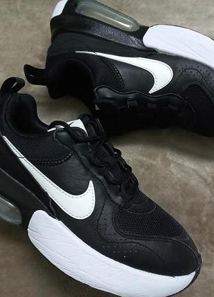 Кроссовки весна-осень кожа мал.34р.nikeвьетнам