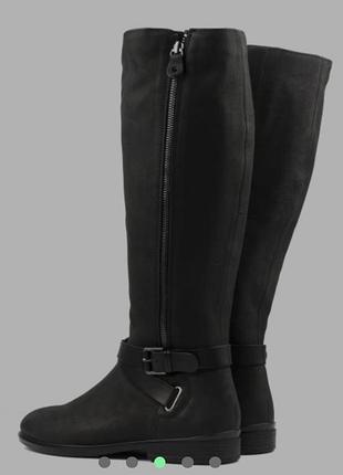 Чобрти ecco touch .made in indonesia.стан нових.