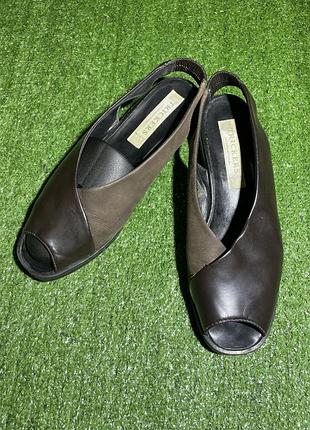 Tricker's жіночі літні туфлі коричневі шкіра нубук слингбэки босоніжки 37 розмір