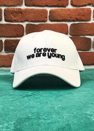 Кепка бейсболка чоловіча жіноча city-a з написом forever we are young біла.а+