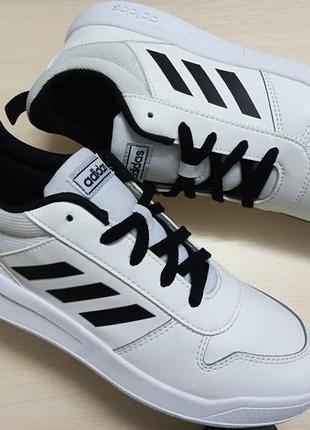 Кроссовки весна-осень кожа мал.39р.adidasвьетнам