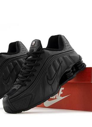 N*ke women's shox r4 black