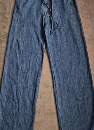 Легкие джинсы zara