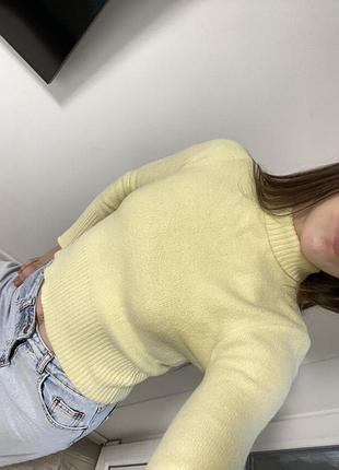 Светр-гольф zara ніжно-жовтий (розмір s)