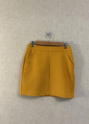 Гірчична замшева спідниця