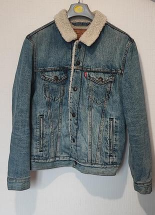Levi's джинсова куртка чоловіча розмір s оригінал