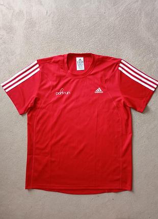 Брендовая футболка adidas.