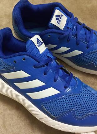 Кроссовки весна-лето мал.38р.adidasвьетнам