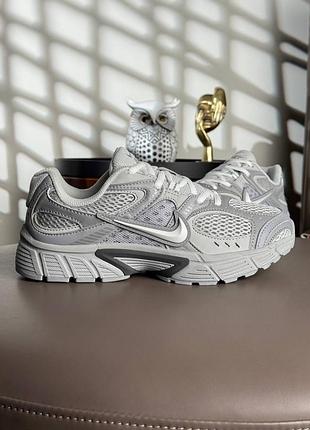 🌺женские кроссовки nike v5 rnr light grey metallic