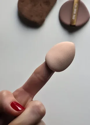 Спонж-крапля міні для консилера та пудри плоский коричневий pro sponge mini latex-free blender