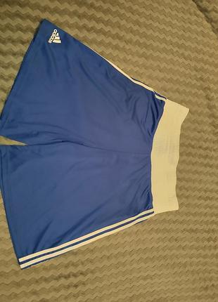 Состояние новых!!! продам боксерские шорты adidas