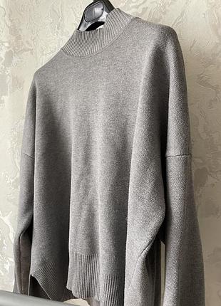 Сірий жіночий светр (гольф) oversize
