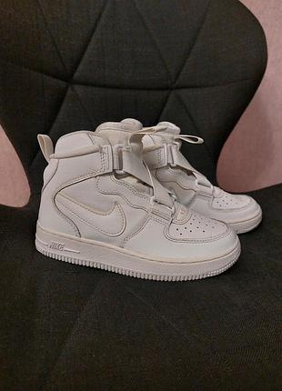 Хайтопы весна-осень nike 29, 5, фактическая стелька 18 см, оригинал, кроссовки деми на резинках, без шнурков.