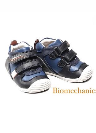 Нові з бірками дитячі кросівки biomecanics (211132, натуральна шкіра) на 20,21,22,23,24 розмір