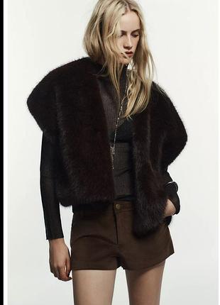 Шубка жилет безрукавка zara