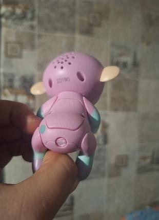 Ручная интерактивная обезьянка happy monkey fingerling 6