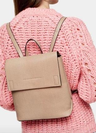 Рюкзак topshop blaze телесно-бежевого цвета из искусственной кожи