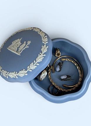 Вишукана керамічна шкатулка wedgwood