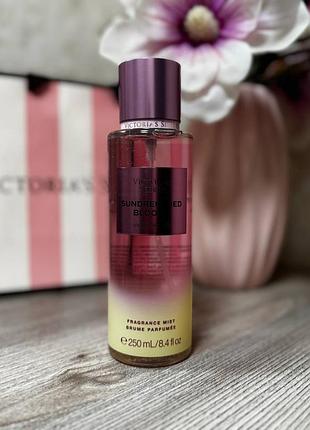 Парфюмированный увлажняющий спрей для тела от victoria’s secret sendrenched blooms fragrance body mist.