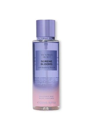 Парфумований зволожуючий спрей для тіла від victoria’s secret serene blooms fragrance body mist.