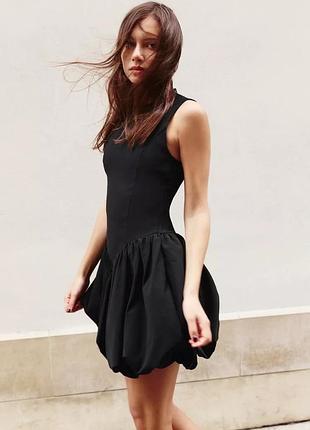 Чорна сукня zara коротка сукня балон міні сукня без рукавів мінімалістична сукня з обʼємним низом