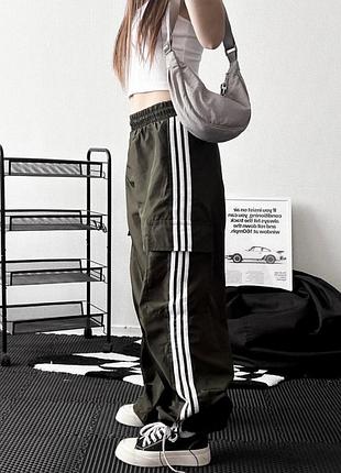 Штани карго adidas