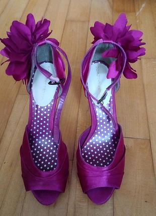 Туфлі з відкритим носком на шпильці dorothy perkins 4 (35,5-36)